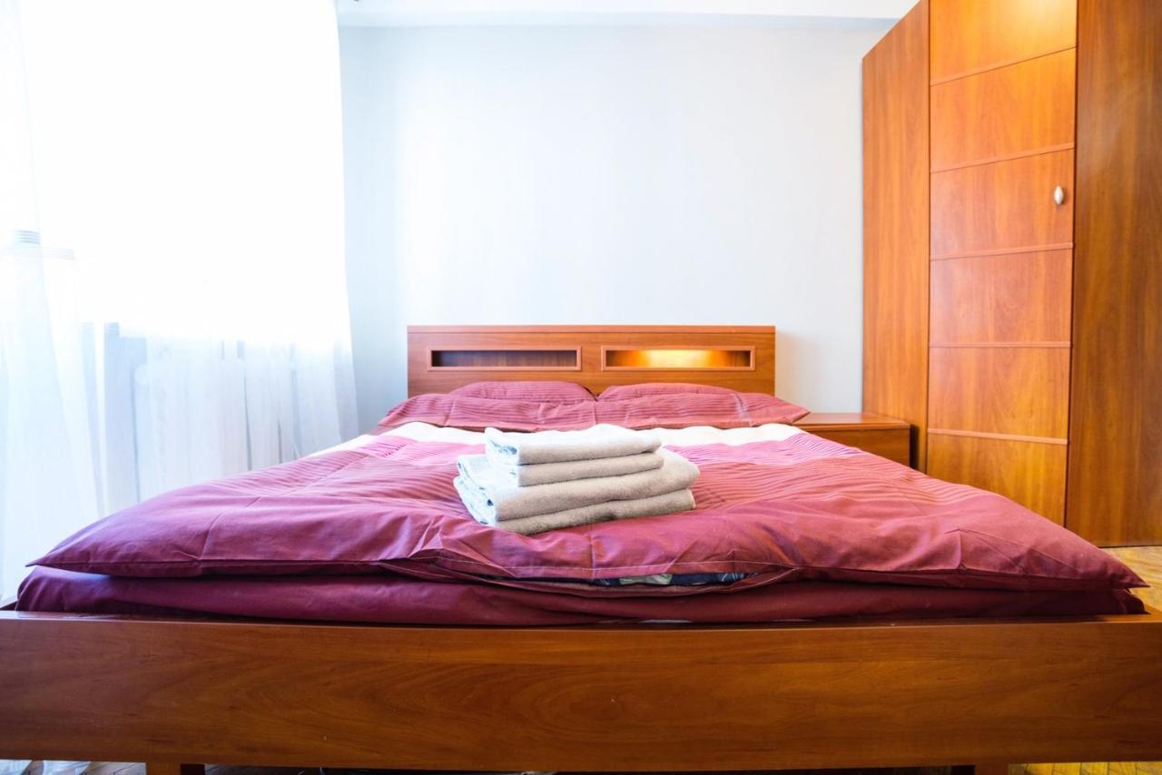 Apartment Near Metro Pecherskaya 基輔 外观 照片