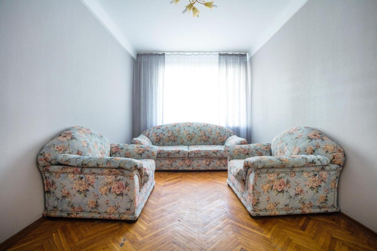 Apartment Near Metro Pecherskaya 基輔 外观 照片