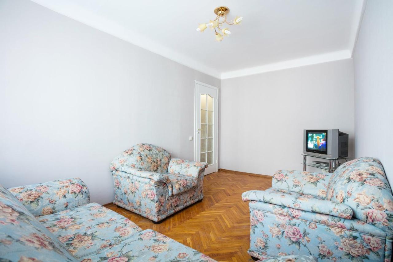 Apartment Near Metro Pecherskaya 基輔 外观 照片